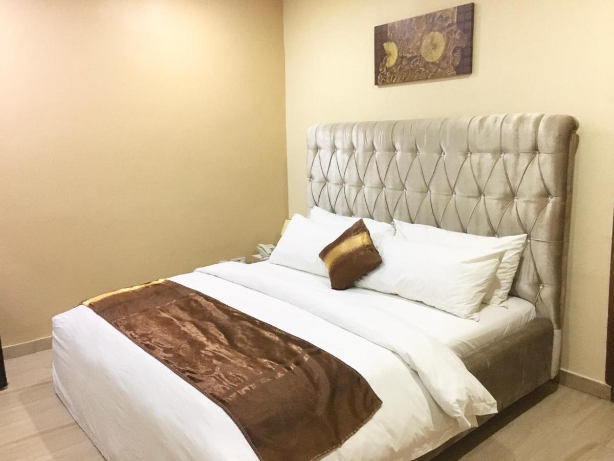 Alexia'S Place Hotel Lagos Kültér fotó